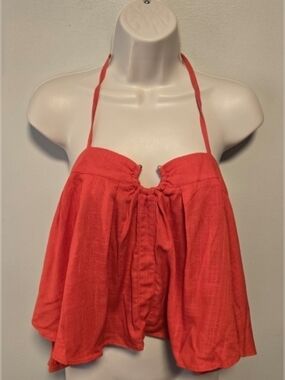 NWT Vici Flowy Halter Top Medium 🌞